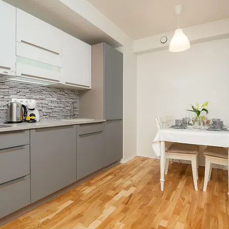 Appartamento 2 Bedroom Family Near Tervise Paradiis Pärnu